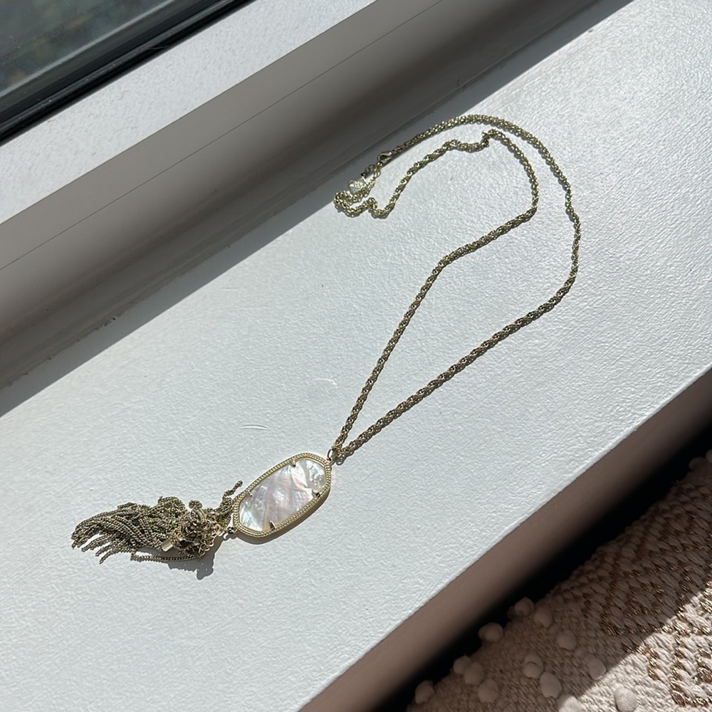 Kendra Scott Rayne Gold Long Pendant Necklace ivory pearl